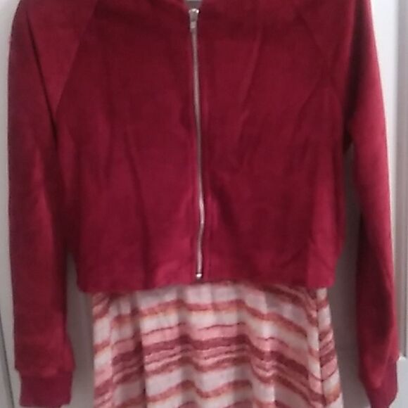 Knitworks 2 Piece Set. - Picture 5 of 8